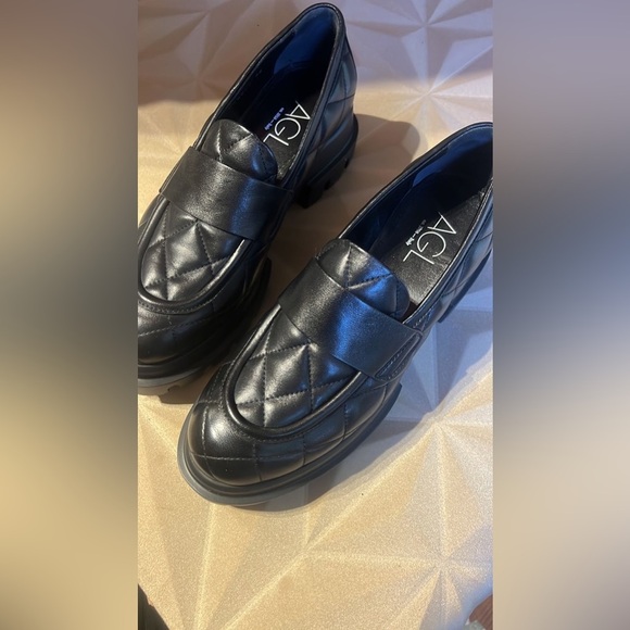 NWT AGL made in Italy Black Quilted Loafers - Picture 3 of 4